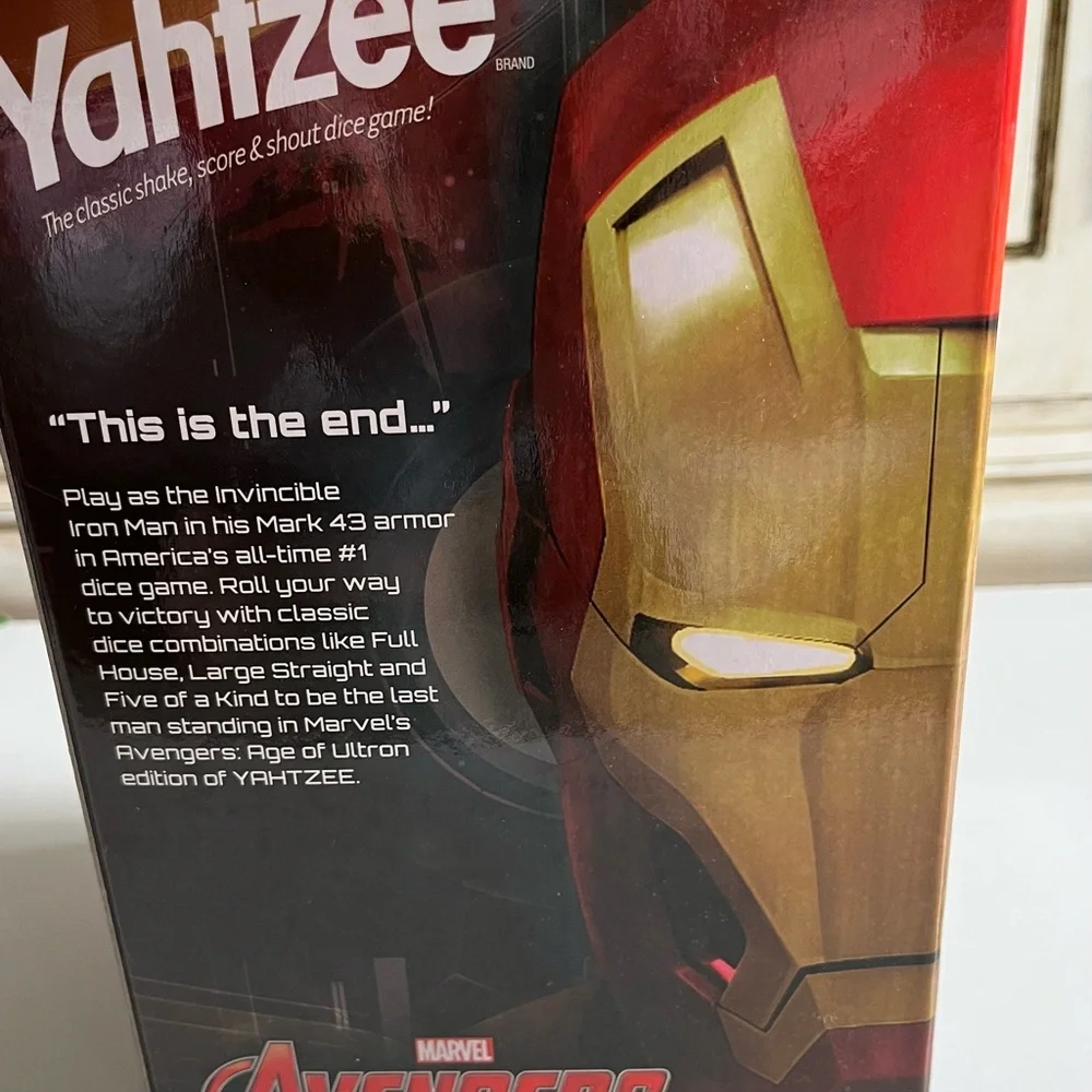 New Yahtzee Marvel The Avengers Iron Man Dice Game Iron Man Head Display piece